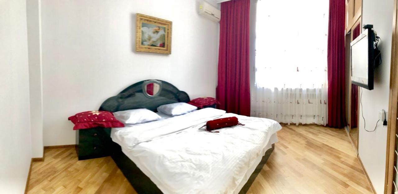 Calm Center Of Baku Appartement Buitenkant foto